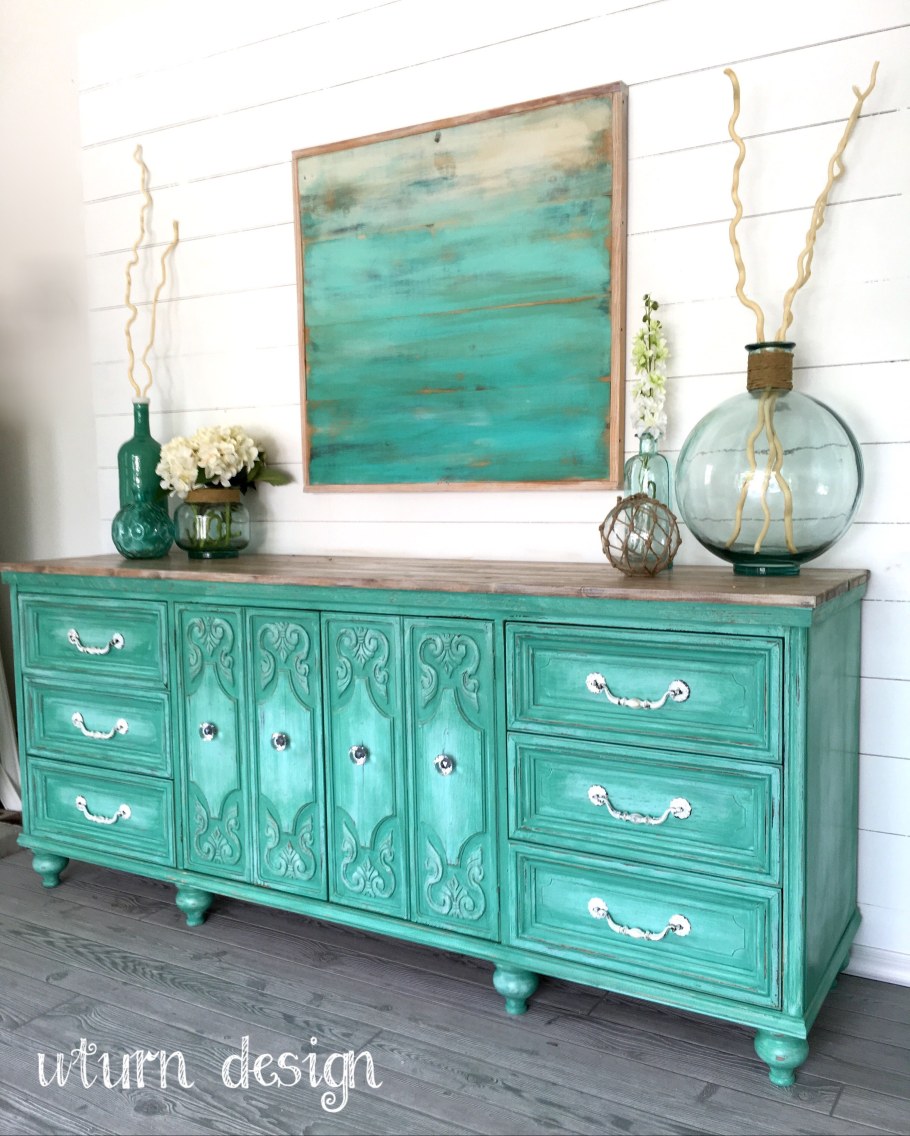 Бирюзовый комод
