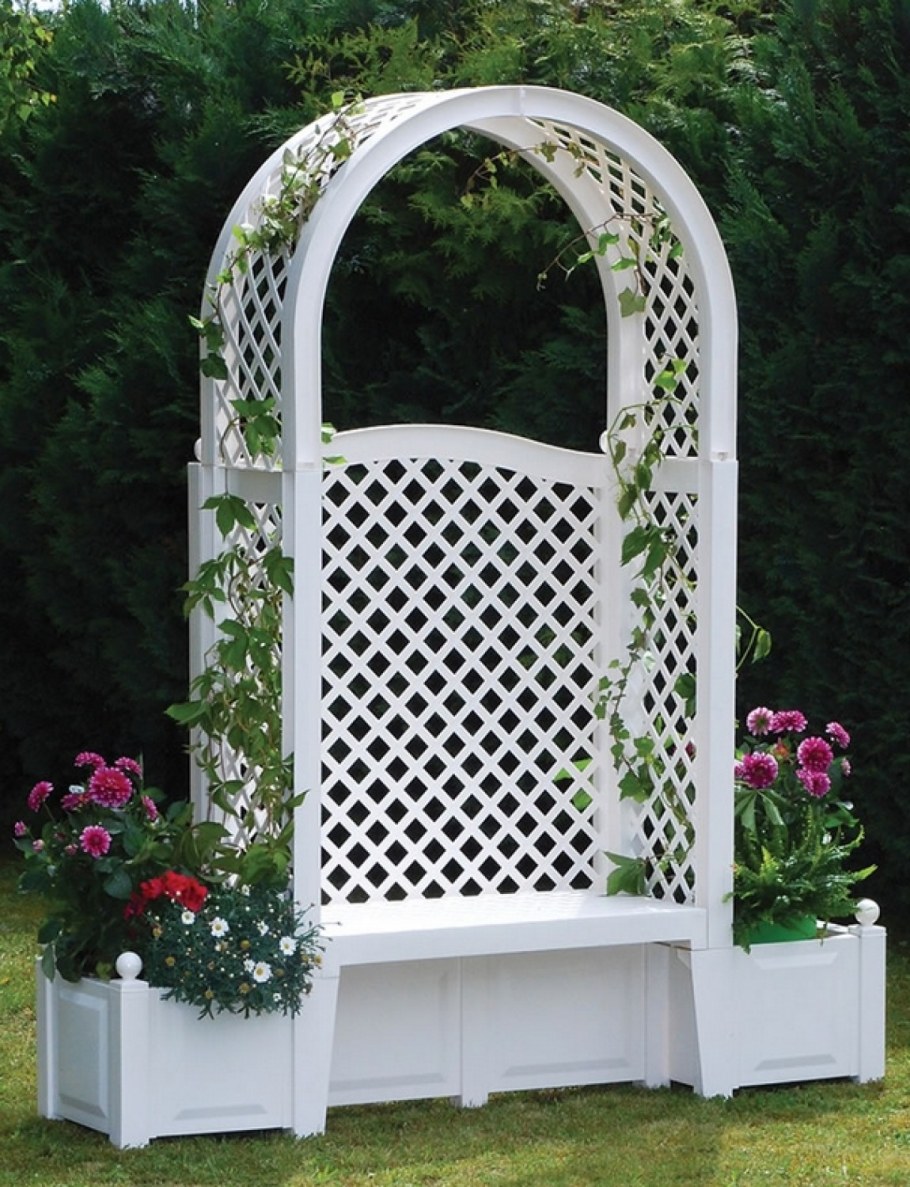Скамейка с аркой для сада