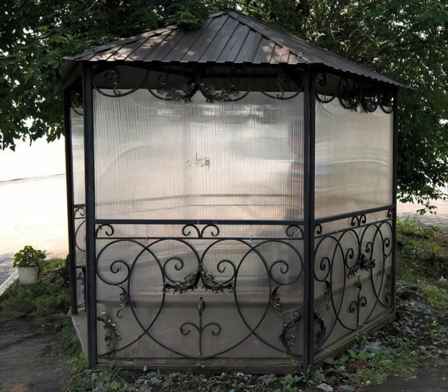 Дизайнерские кованые беседки