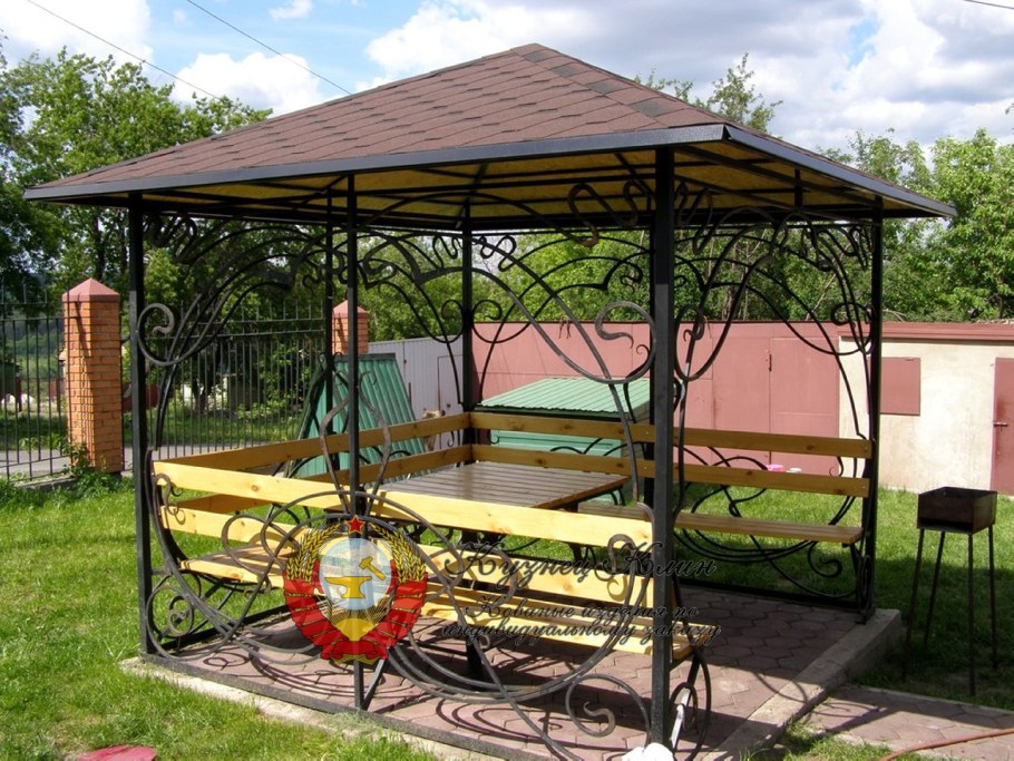 Беседка для дачи из металла