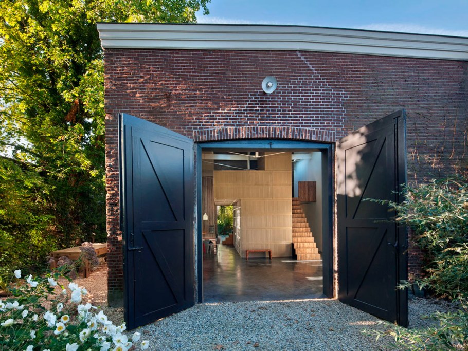 Дом из старого гаража