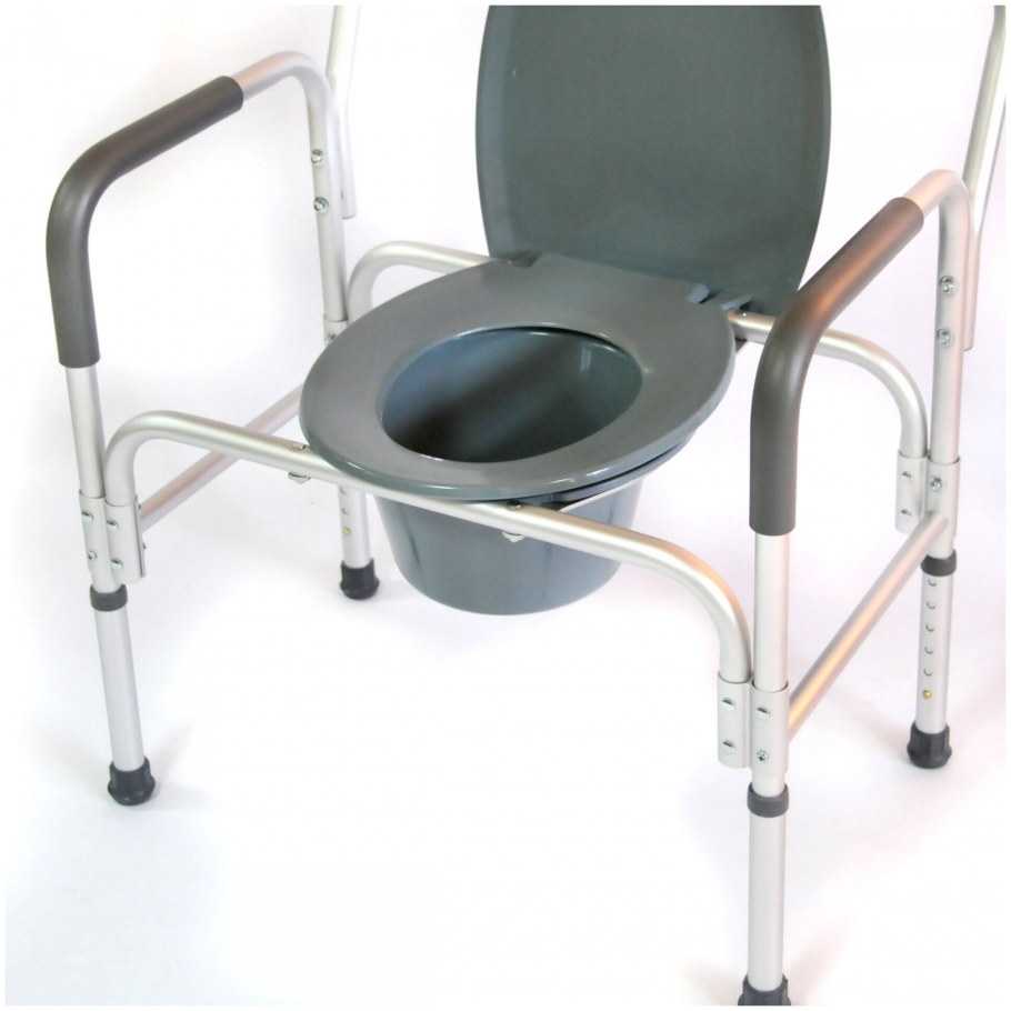 Кресло-стул с санитарным оснащением HMP-7007l