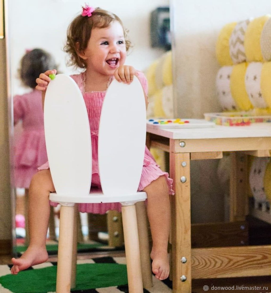 Стул заяц детский