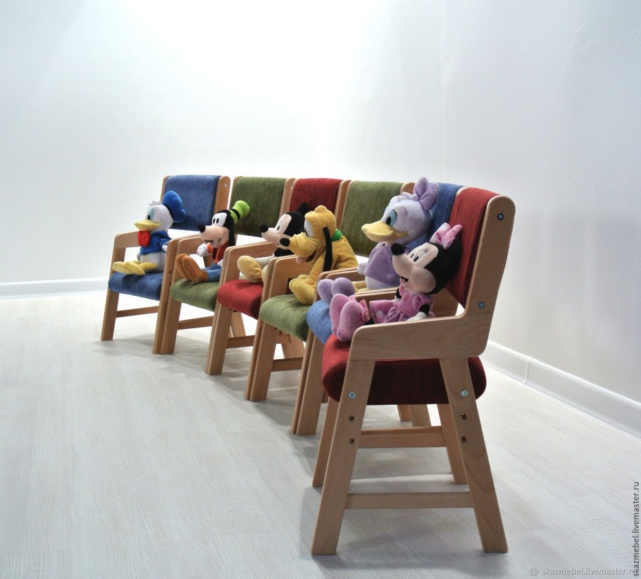 Детский мягкий стульчик