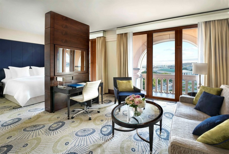 Гостиница 4 Seasons Москва