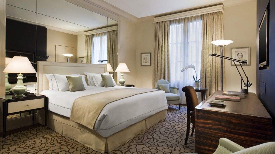 Отель в Париже 5 звезд