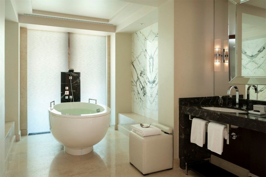 Гостиница 4 Seasons Москва