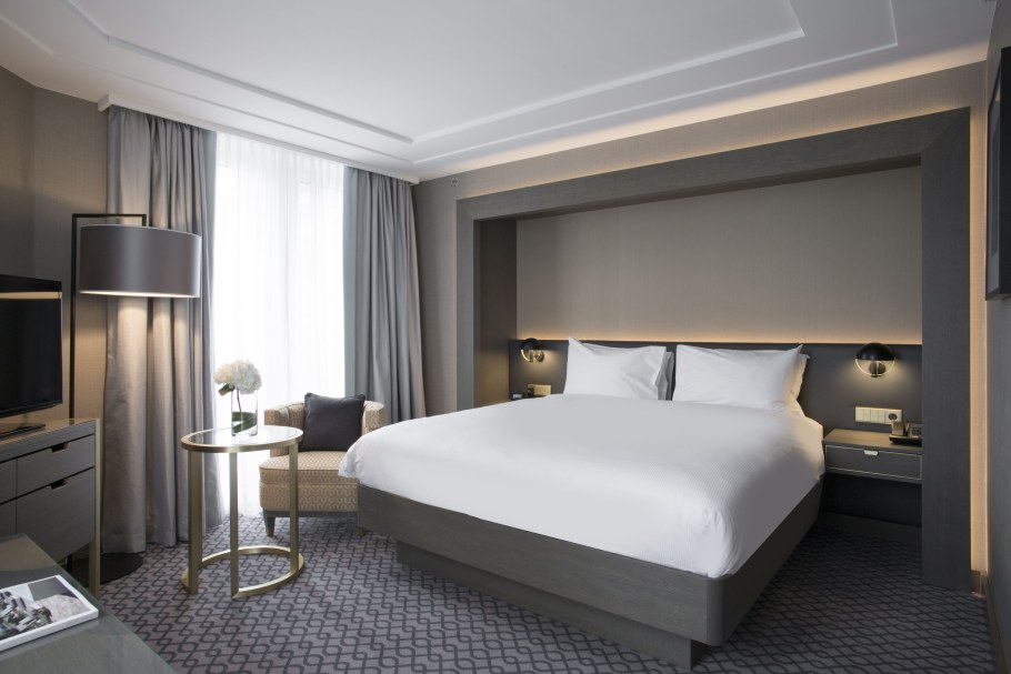 Спальня Люкс в отеле