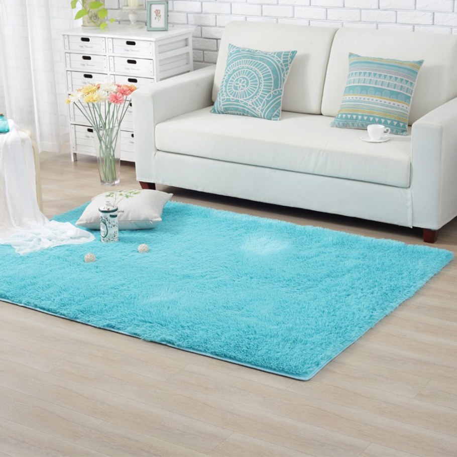 Небольшой коврик в комнату