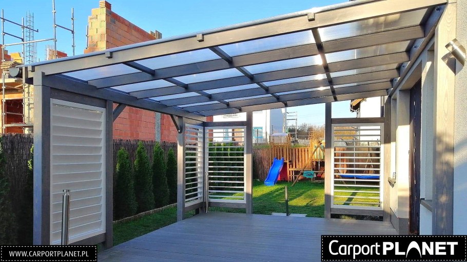 Деревянный навес с поликарбонатом