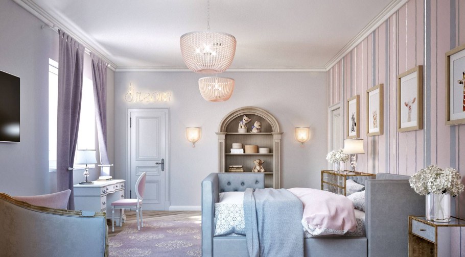 Две люстры в комнате