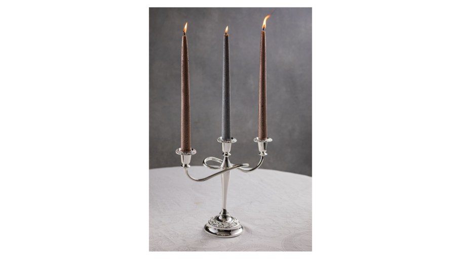 Queen Anne подсвечник