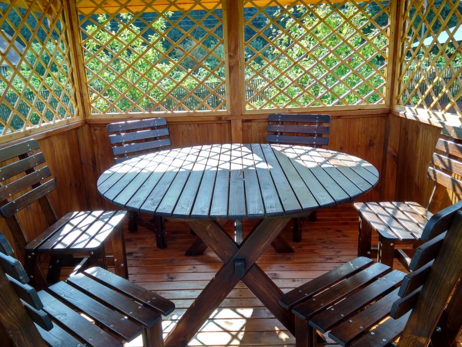 Садовая мебель для беседки