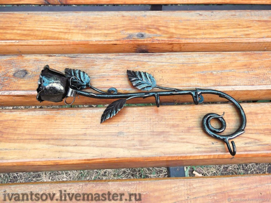 Кованая ключница