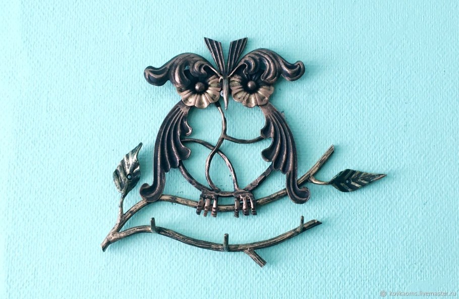 Кованая ключница настенная