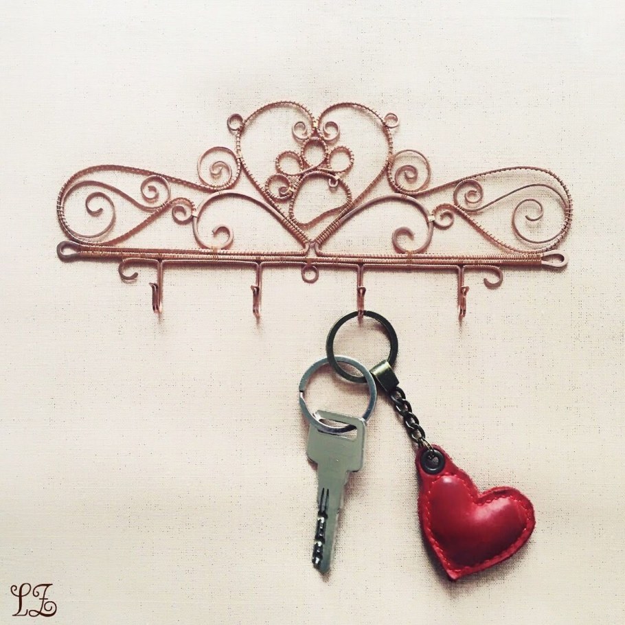 Ключница из проволоки