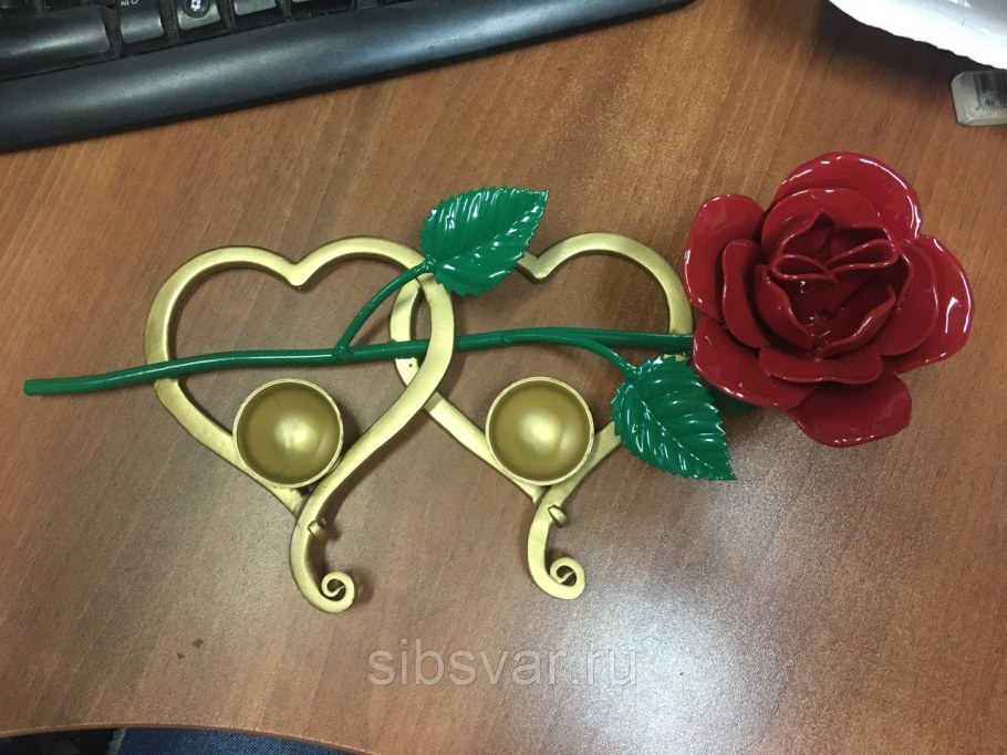 Кованая роза