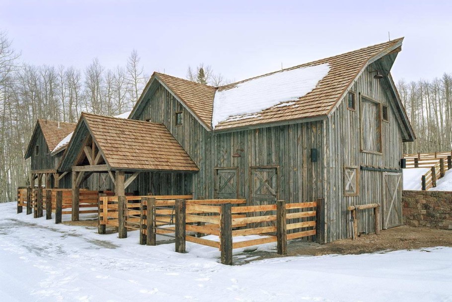 Сарай в деревне