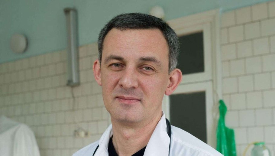 Алхас Джинджолия врач