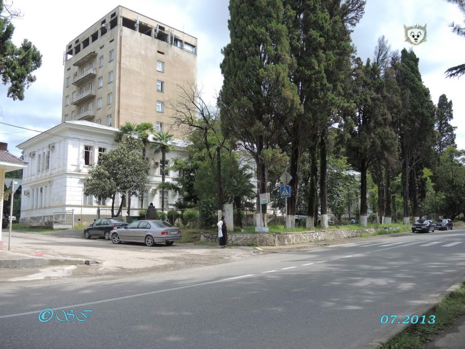 Сухум улица Дзидзария 24
