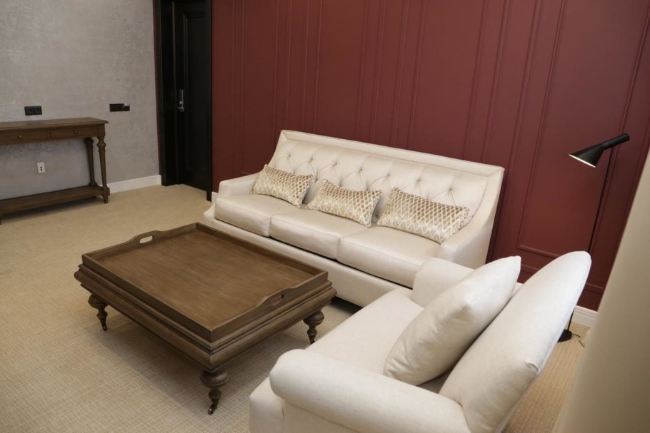 "Петропавловск ул.Астаны 2 гостиница Телеграф +77152630405"