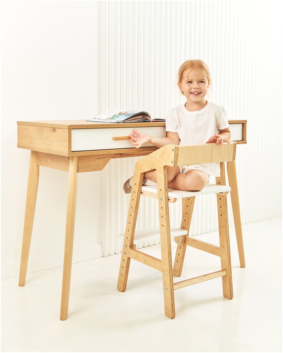 Стол растущий Робин Вуд