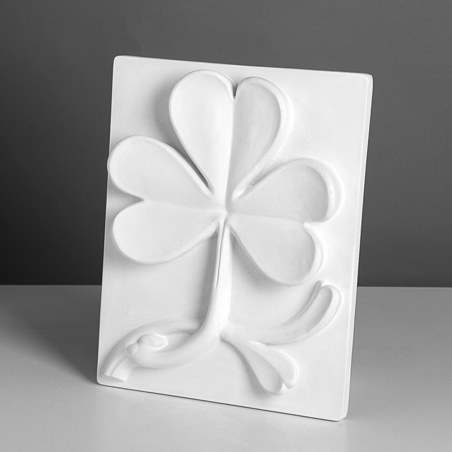 Гипсовая розетка трилистник Лотос