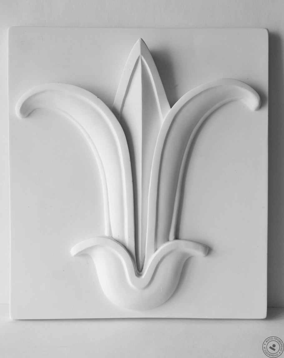 Гипсовая розетка