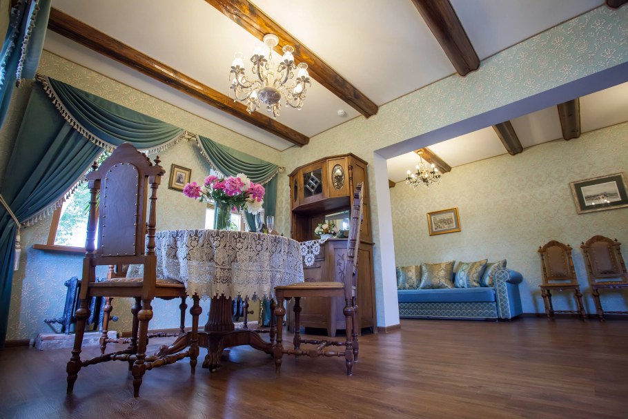 Империал Суздаль