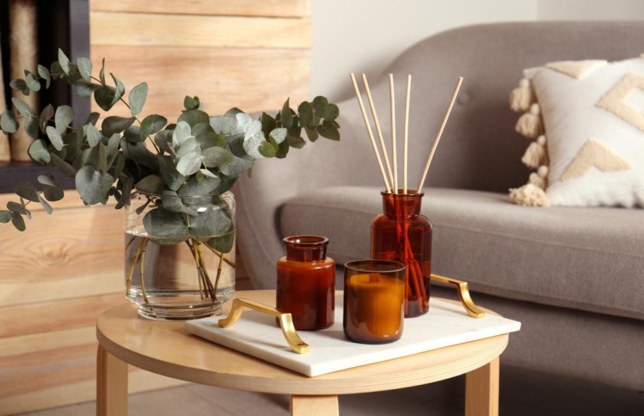 Свечи и диффузоры в интерьере