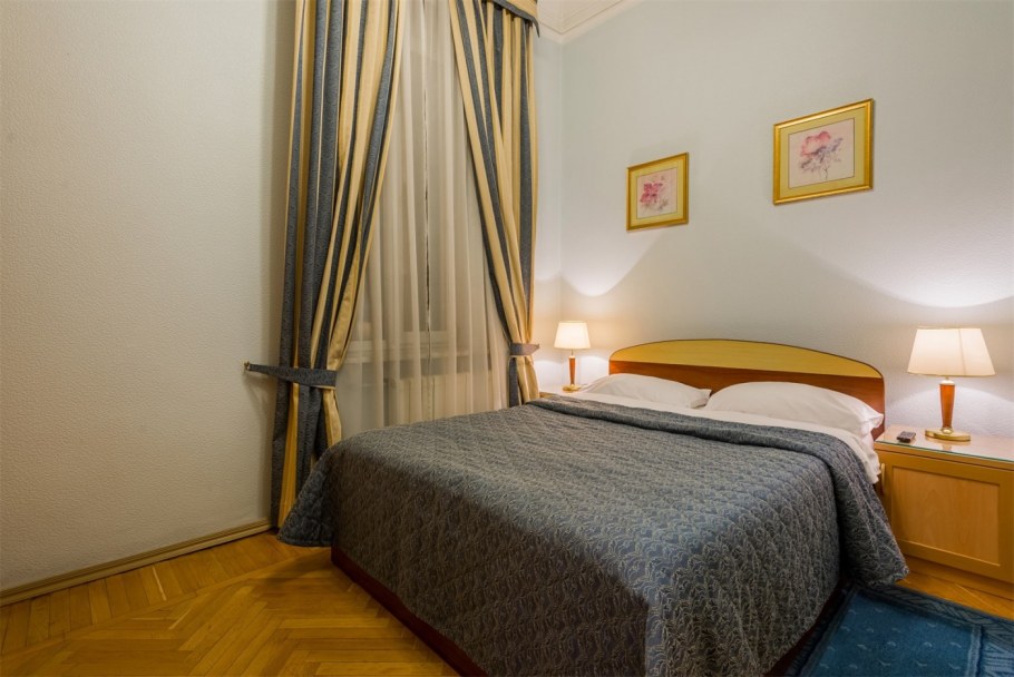 Гостиница Лось Москва