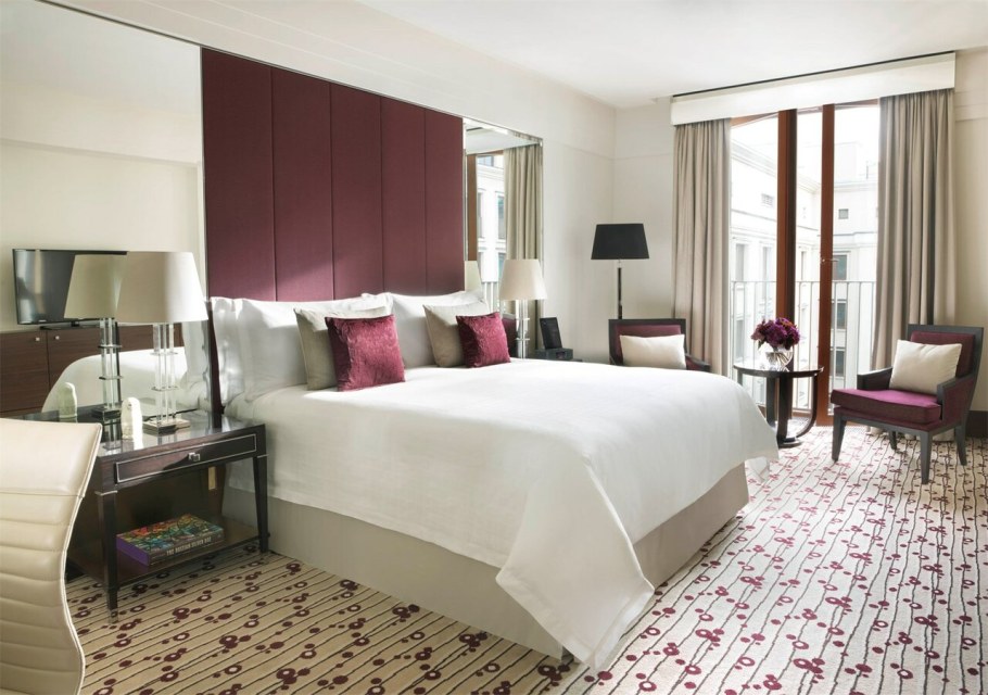 Отель four Seasons в Москве