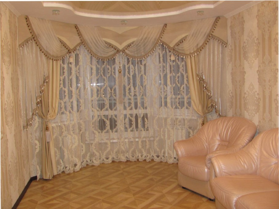 Тюль и шторы для зала в частном доме