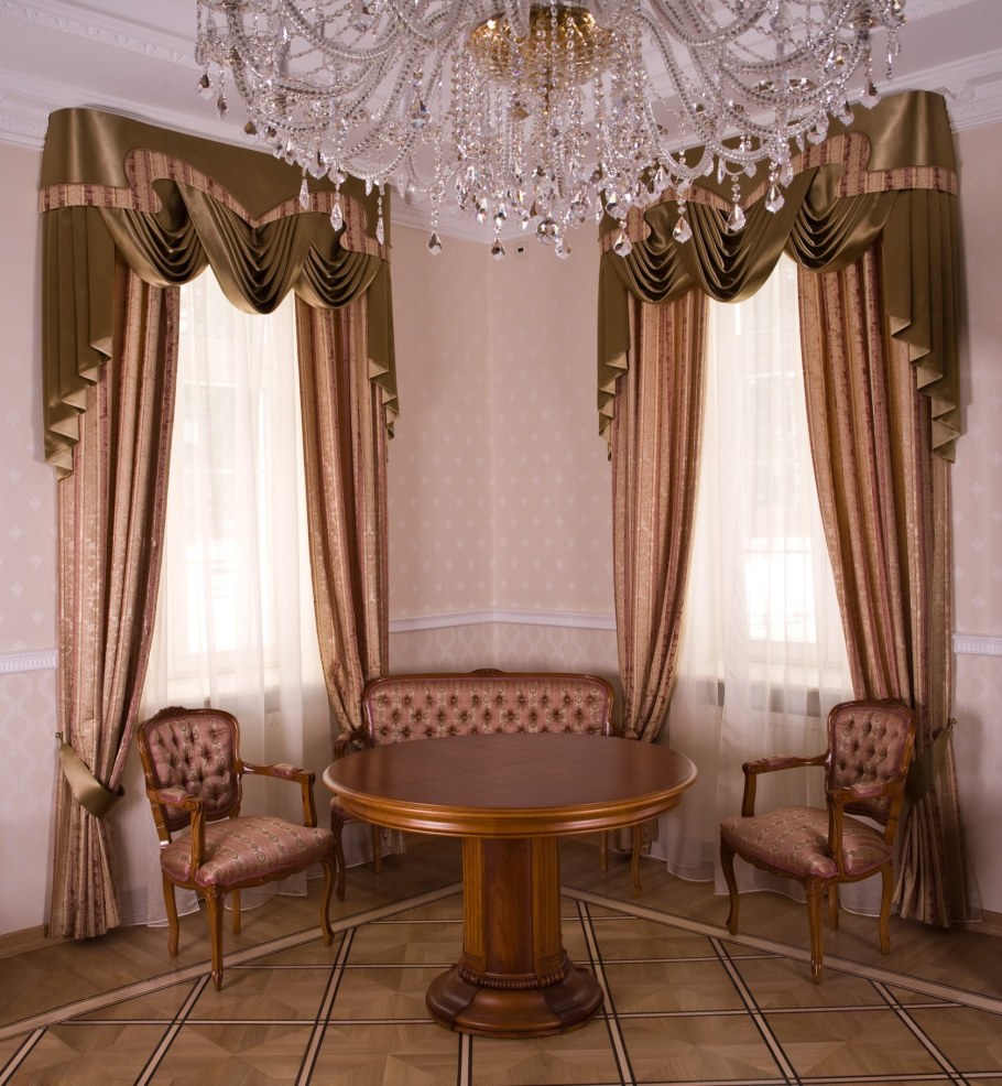 Классические шторы с бандо