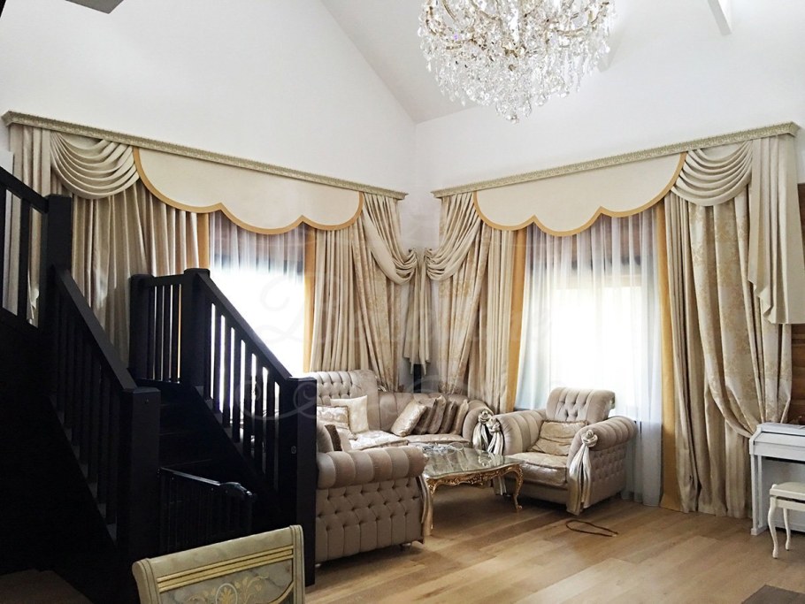 Занавески в гостиную классический стиль