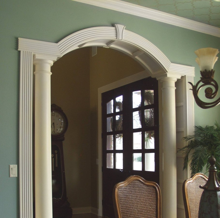 Арка из лепнины