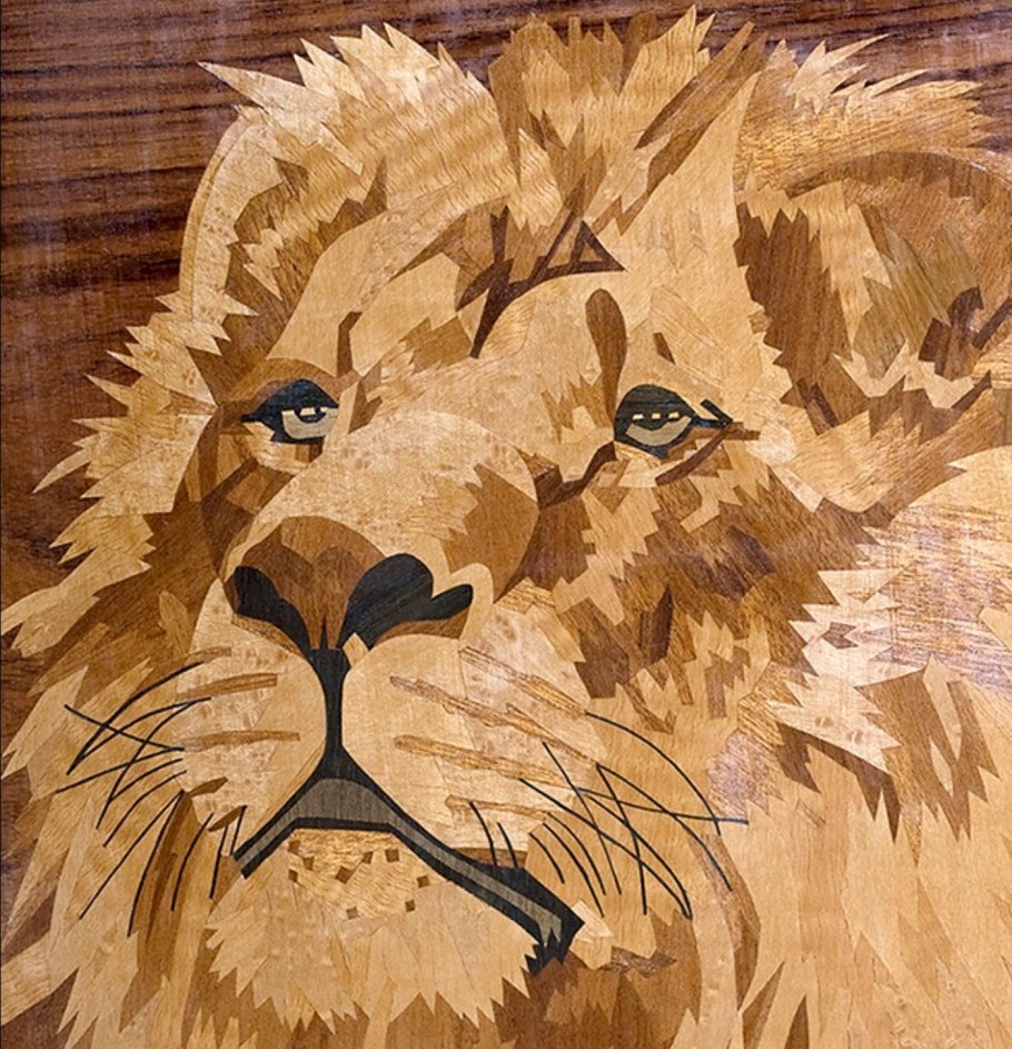 Художник, работающий в технике Маркетри Валерий Карасев (Vicar