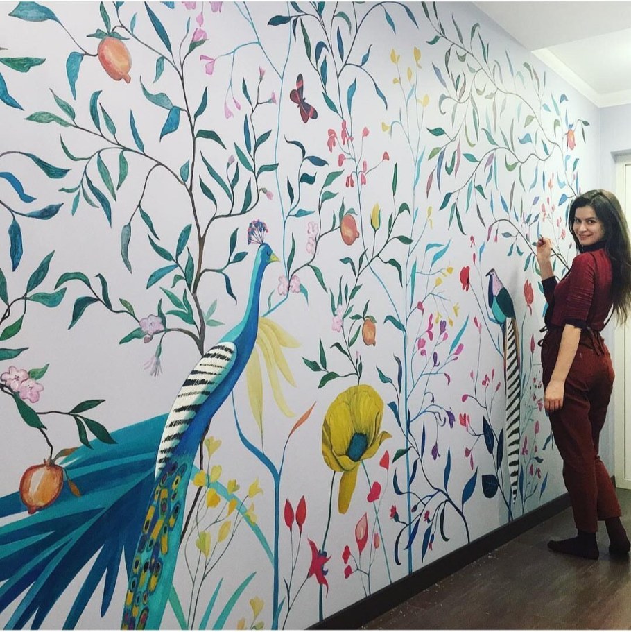 Красиво разрисовать стену