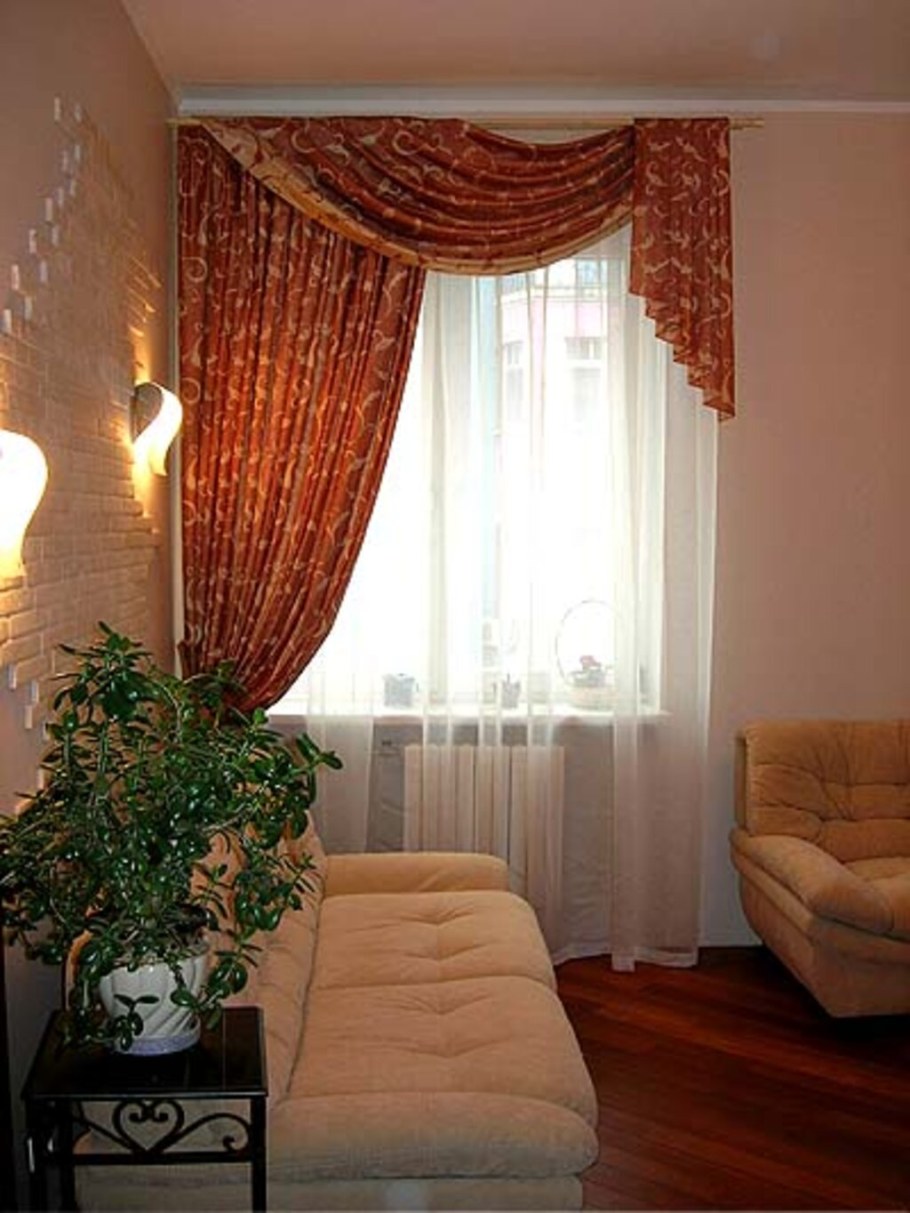 Шторы на небольшое окно в комнату