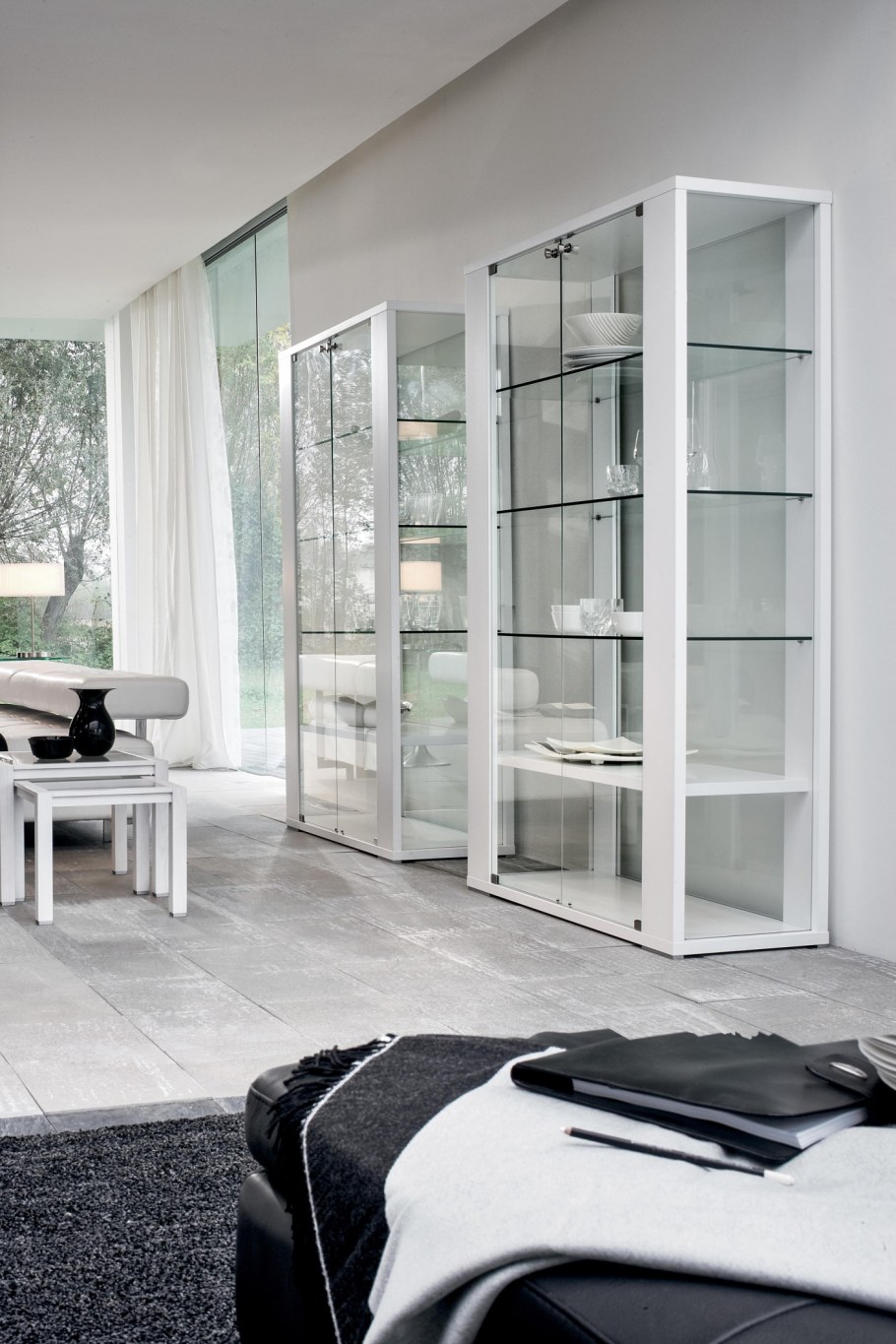 Шкаф для посуды / витрина Taylor. Cabinet / Showcase by Metner