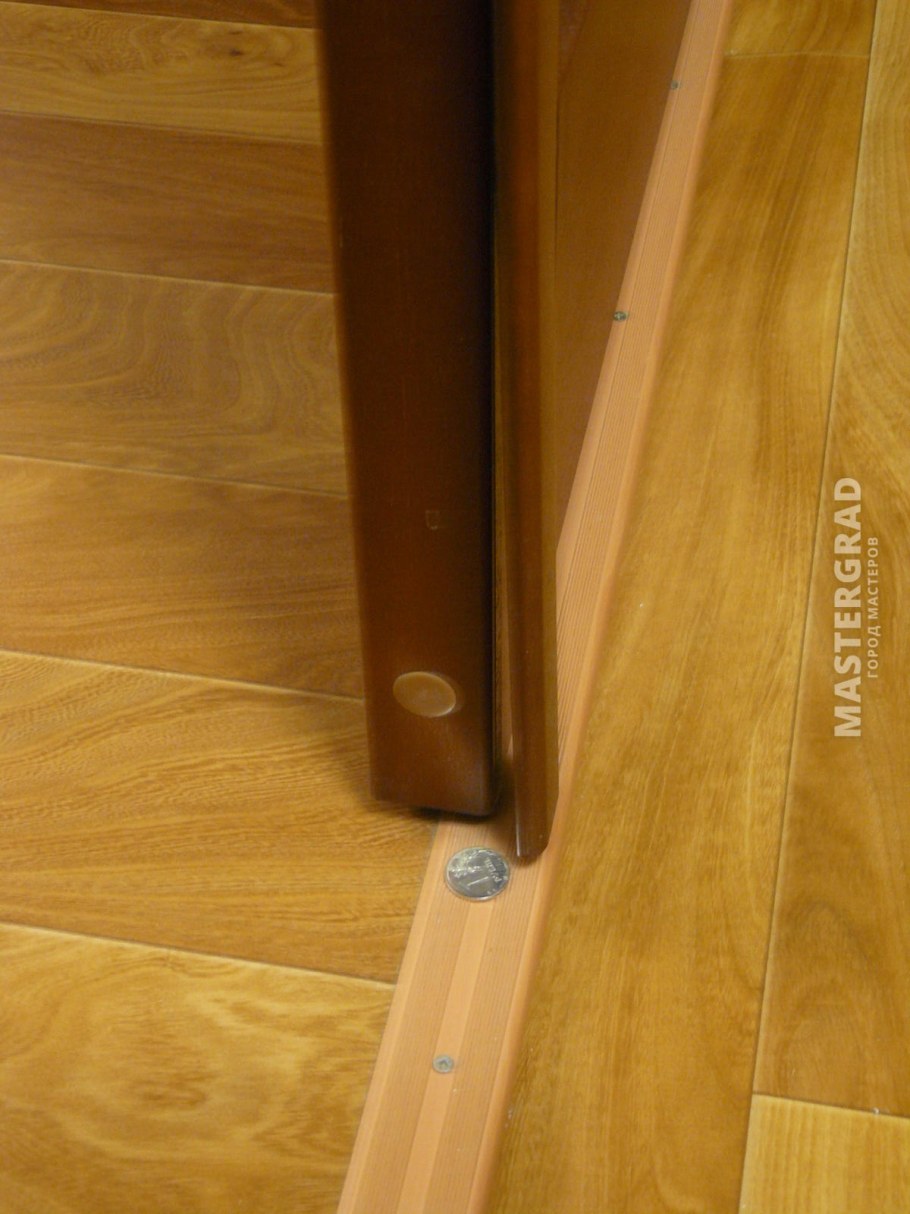 Что делать если шпон отходит на тумбе