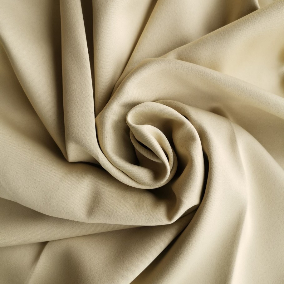 Портьеры из ткани блэкаут, цвет бежевый