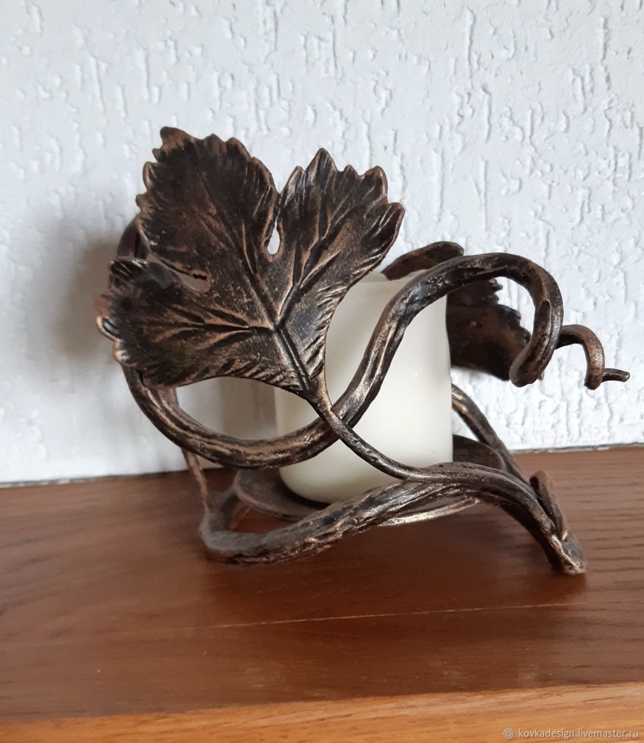 Канделябр кованый