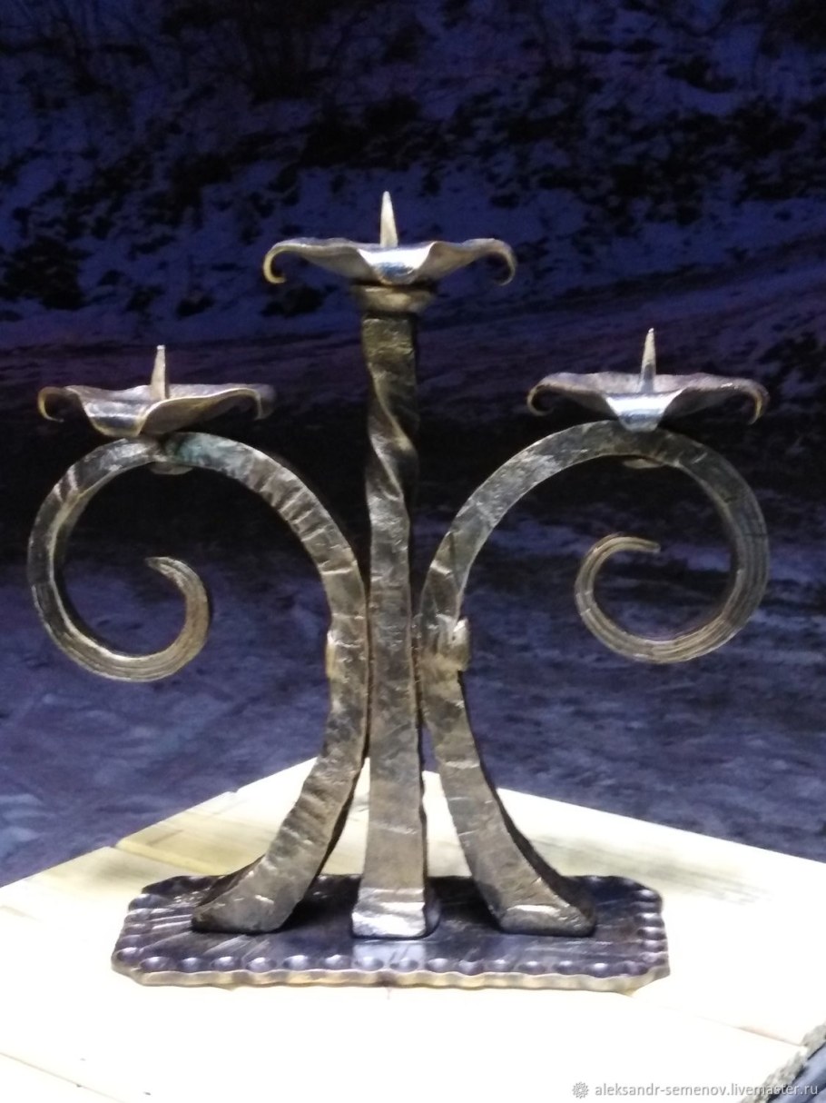 Канделябр кованый