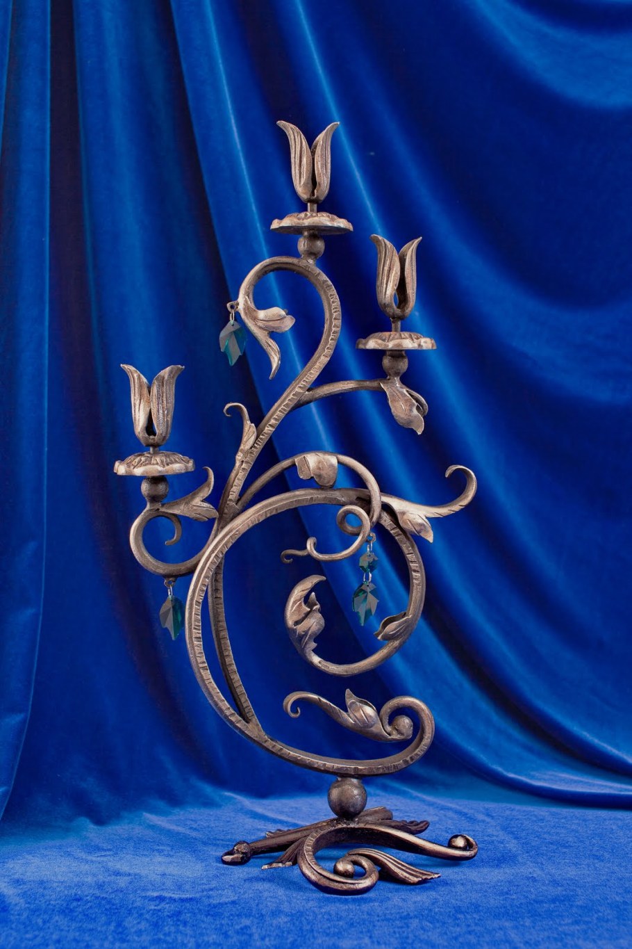 Кавнный подсвенчникеи