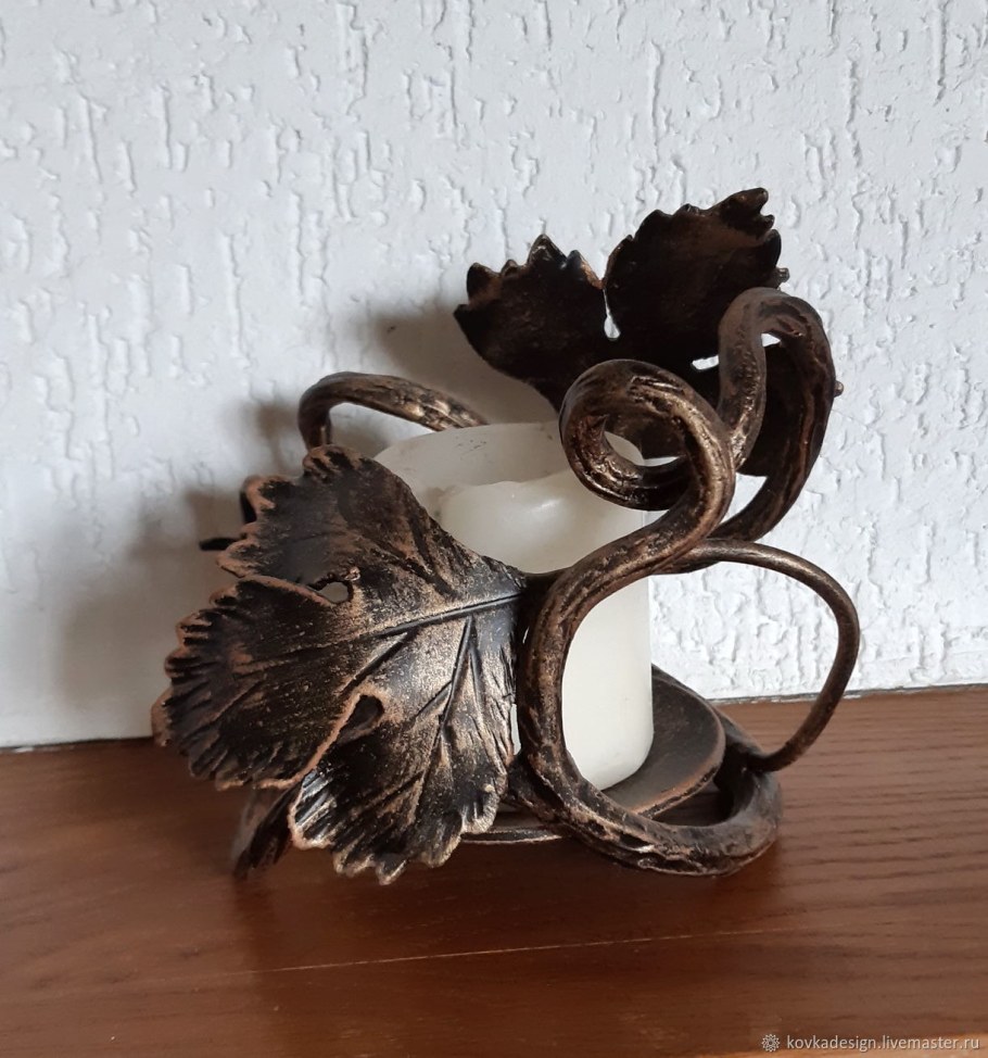 Виноградная лоза кованый подсвечник
