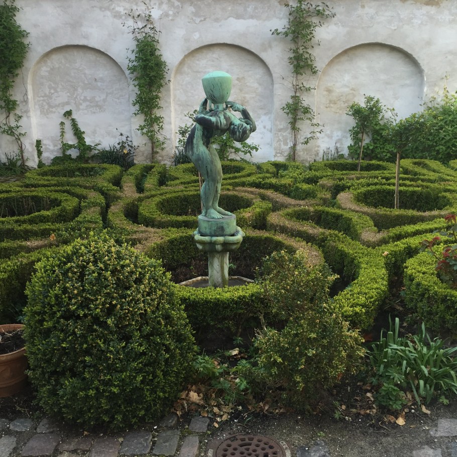 Фонтан сада Джусти Италия