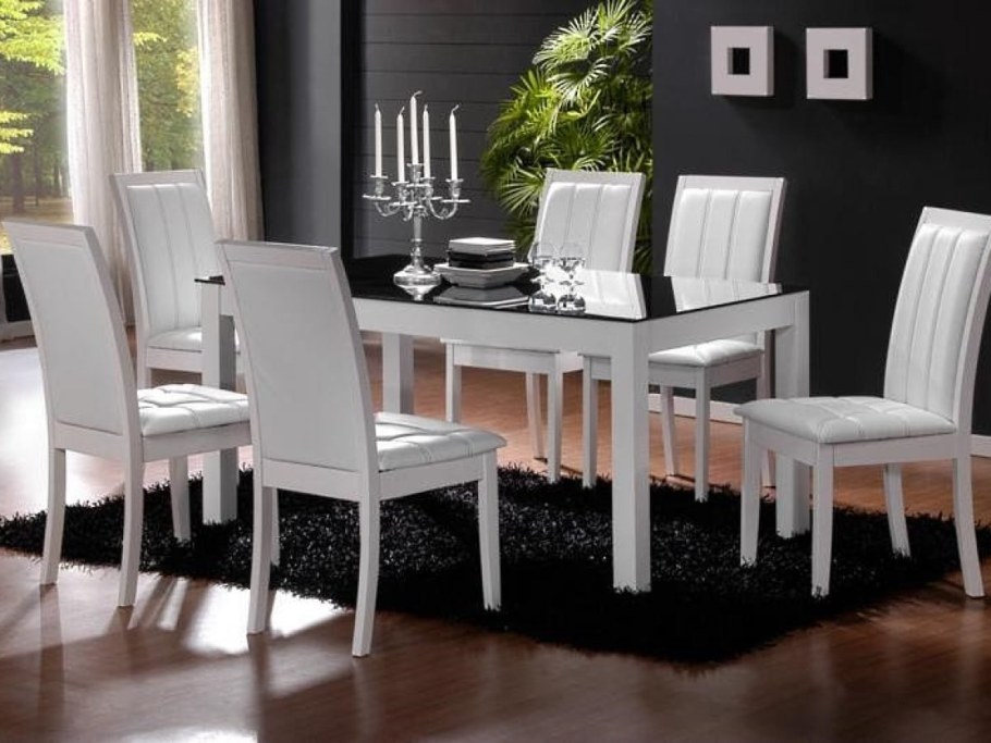 Стулья белые