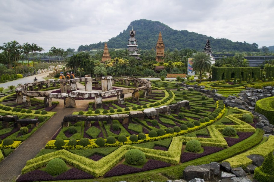Тропический парк Нонг Нуч Стоунхендж