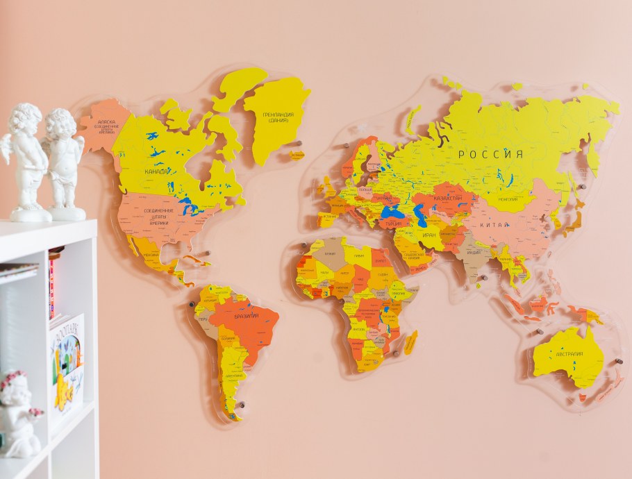 Объемная карта мира на стену